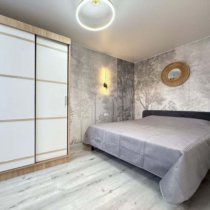 3-комн., 136 м², 2/8 этаж