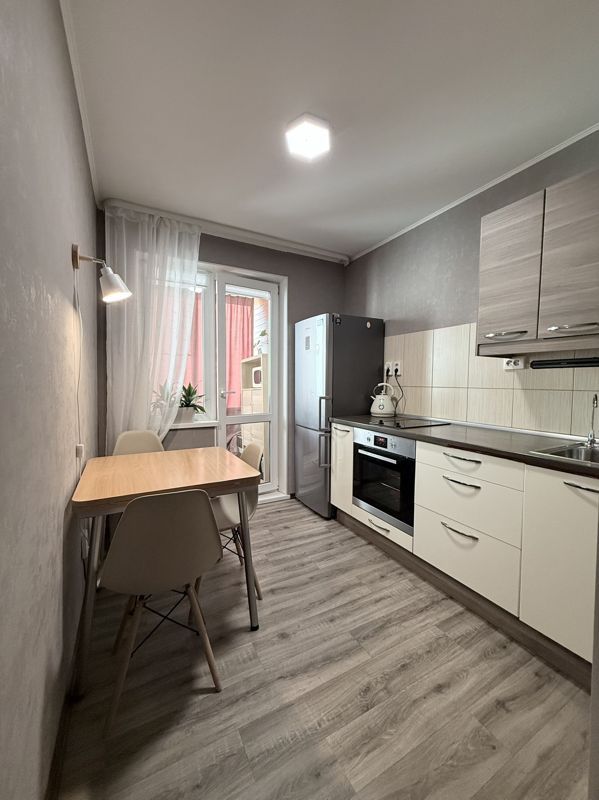 2-комн., 47.6 м², 10/12 этаж
