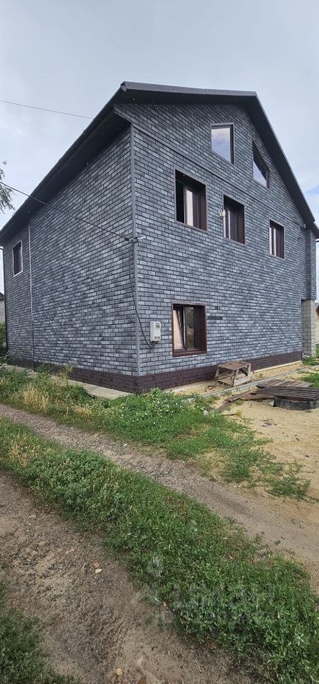 Дом, 210 м², 14 соток