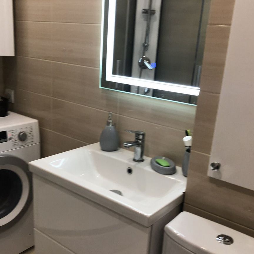 2-комн., 50 м², 1/3 этаж