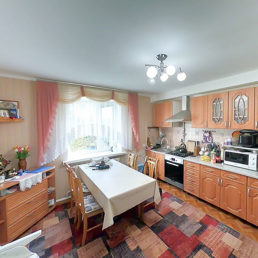 Коттедж, 200 м², 25 соток