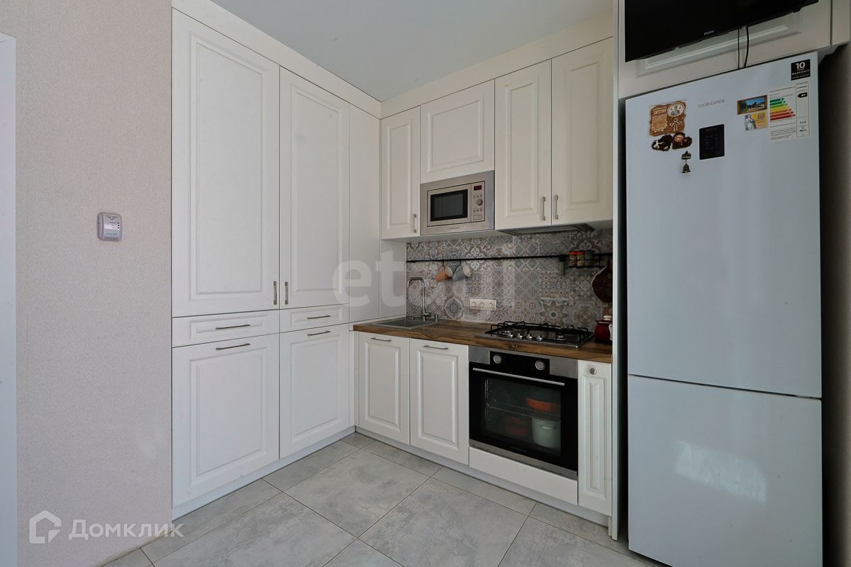 2-комн., 64 м², 1/13 этаж