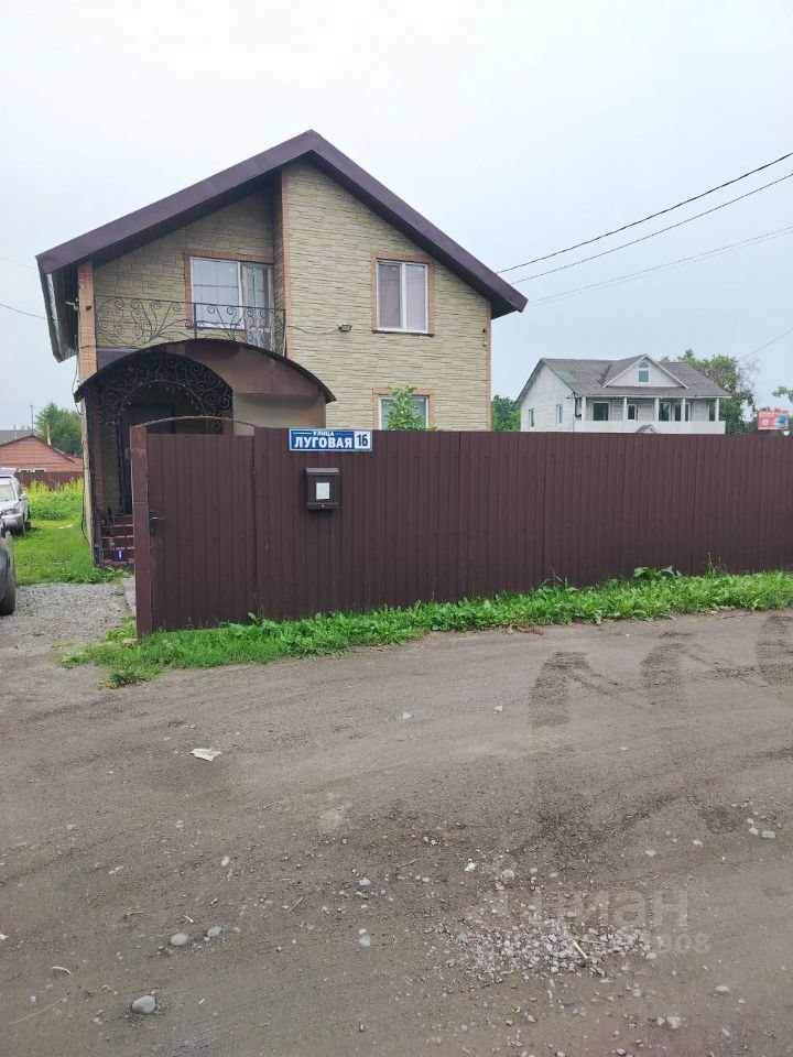 Коттедж, 160 м², 10 соток