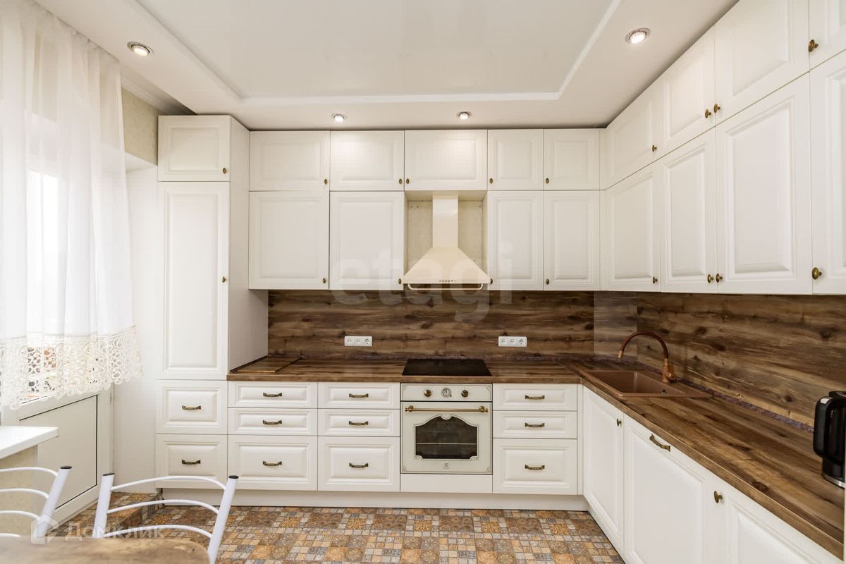 4-комн. квартира, 92 м2, 5/5 этаж