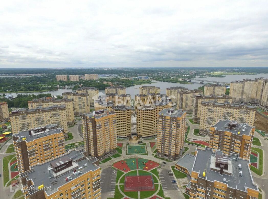 2-комн. квартира, 66 м2, 8/17 этаж