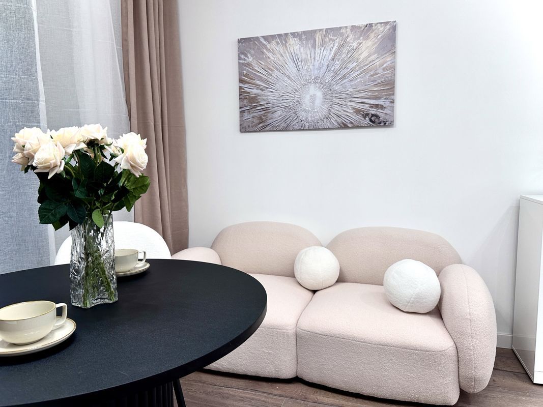 2-комн., 40 м², 19/53 этаж