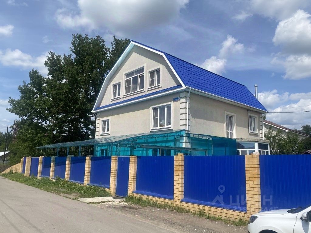 3-этажный коттедж, 243 м², 8.5 соток