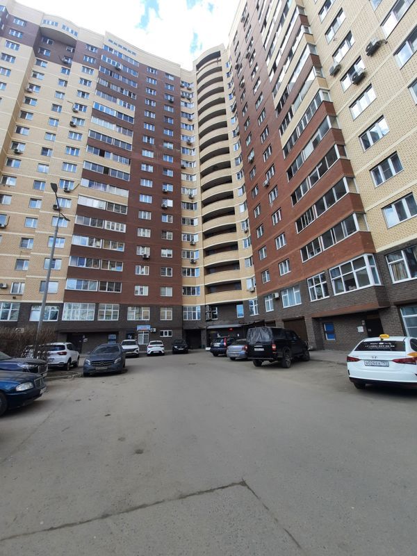 3-комн., 87.6 м², 2/17 этаж