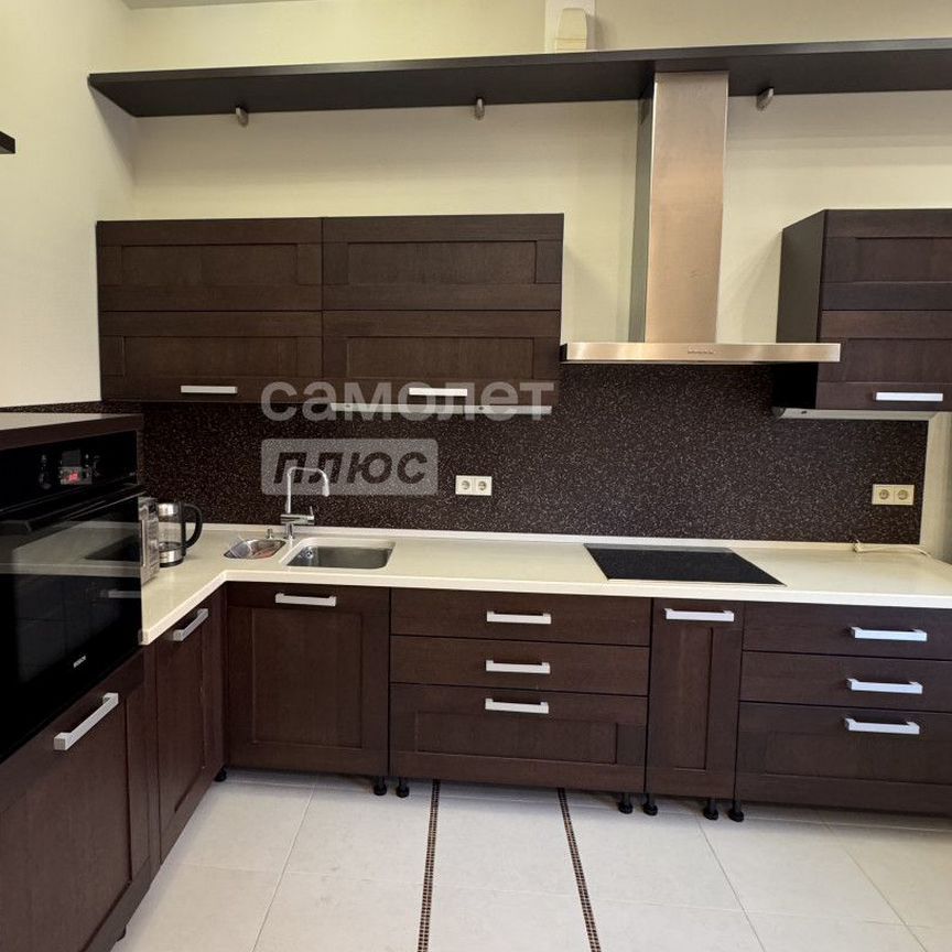 3-комн., 116 м², 4/6 этаж