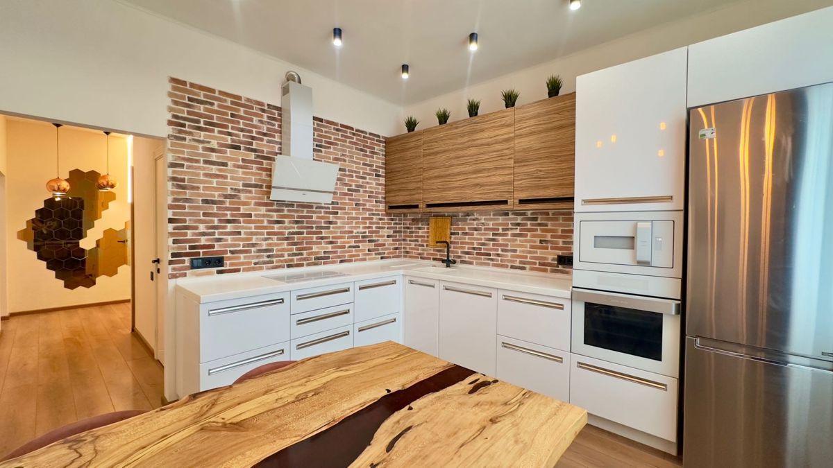 2-комн., 73.1 м², 5/16 этаж