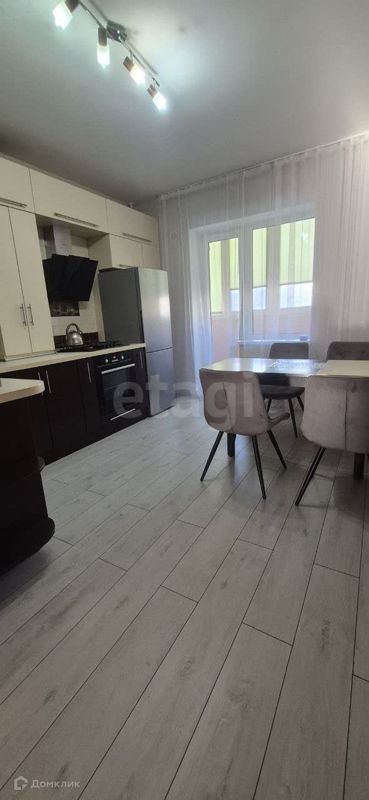 2-комн., 60 м², 1/5 этаж