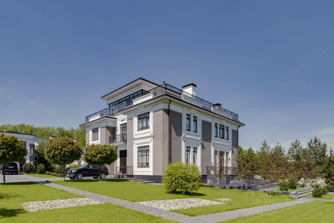 Коттедж, 1185 м², 30 соток