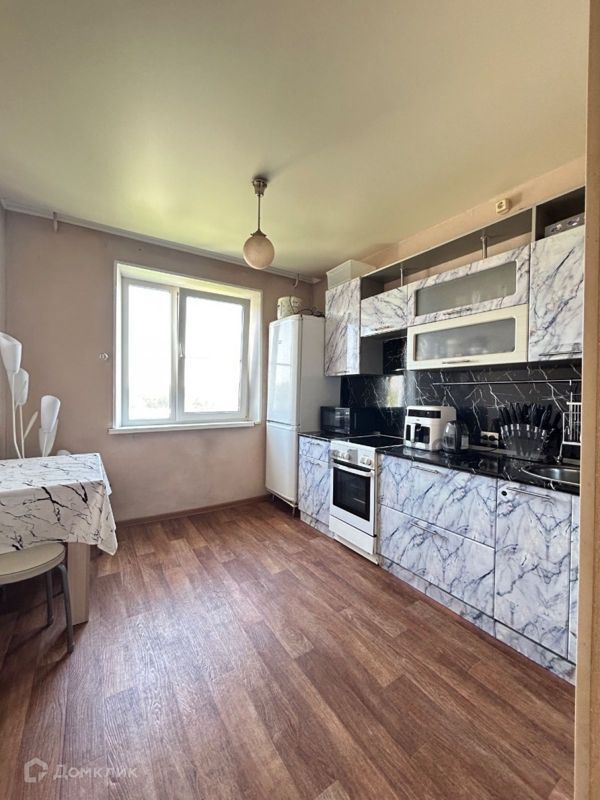 1-комн., 42 м², 8/9 этаж