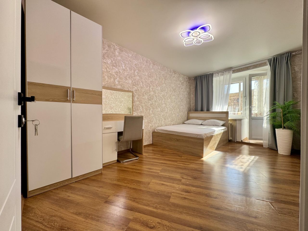 110 м², 2/10 этаж, 3-комн.