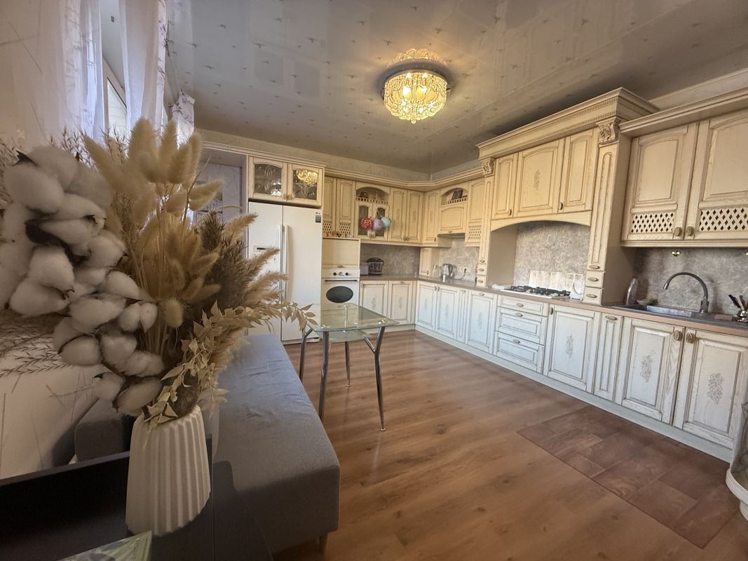 3-комн., 126.4 м², 4/10 этаж