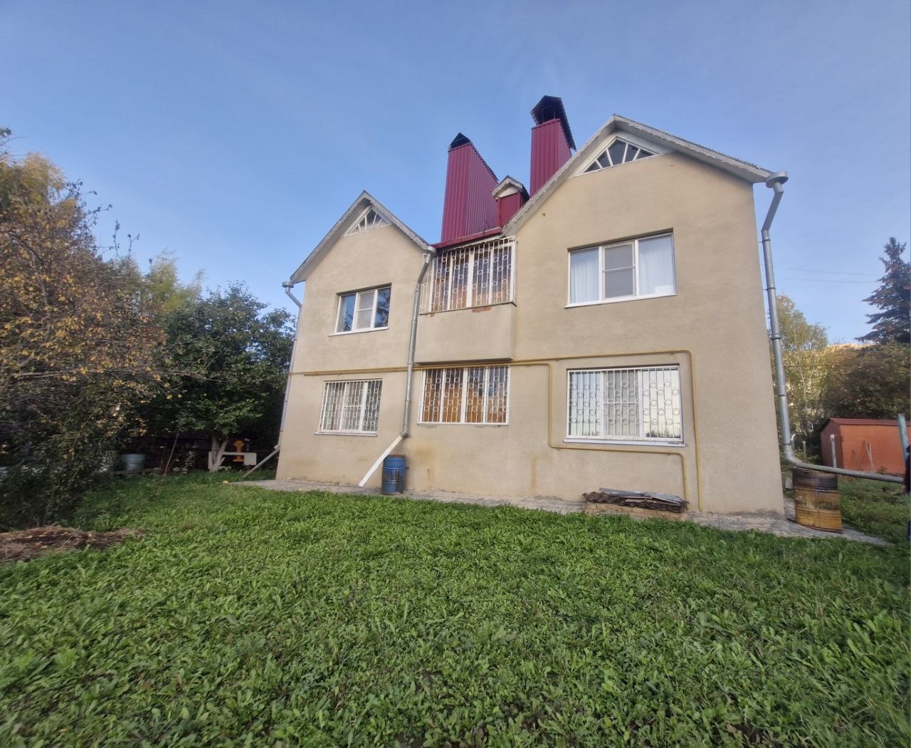 3-этажный коттедж, 332.4 м², 6 соток