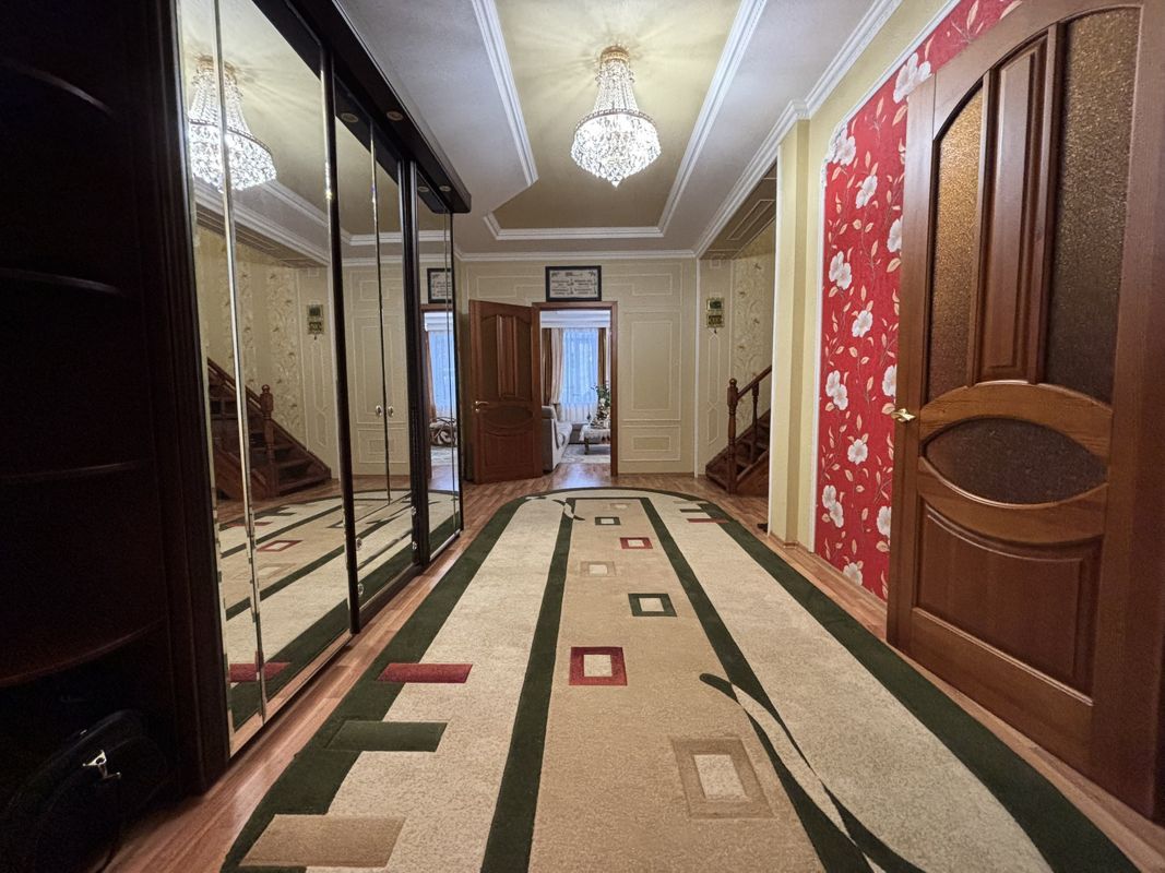 4-комн., 144.6 м², 2/2 этаж