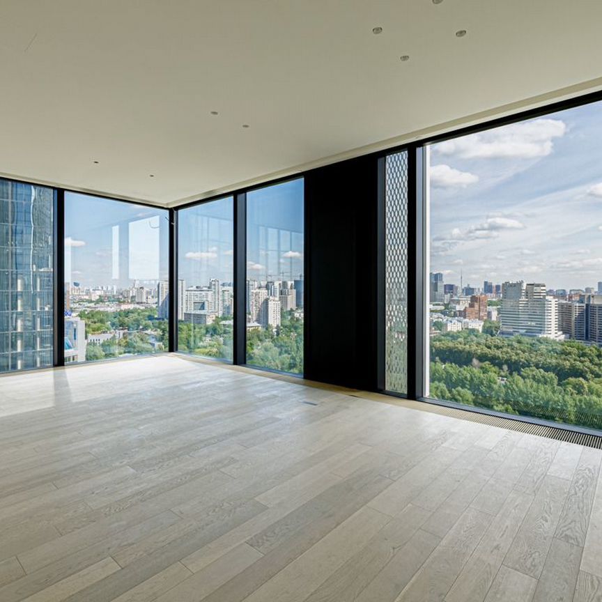4-комн., 130 м², 16/67 этаж
