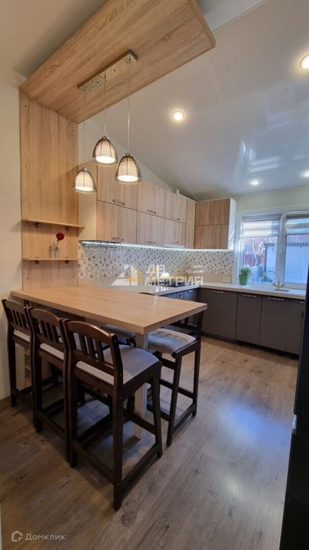 5-комн. квартира, 93 м2, 1/1 этаж