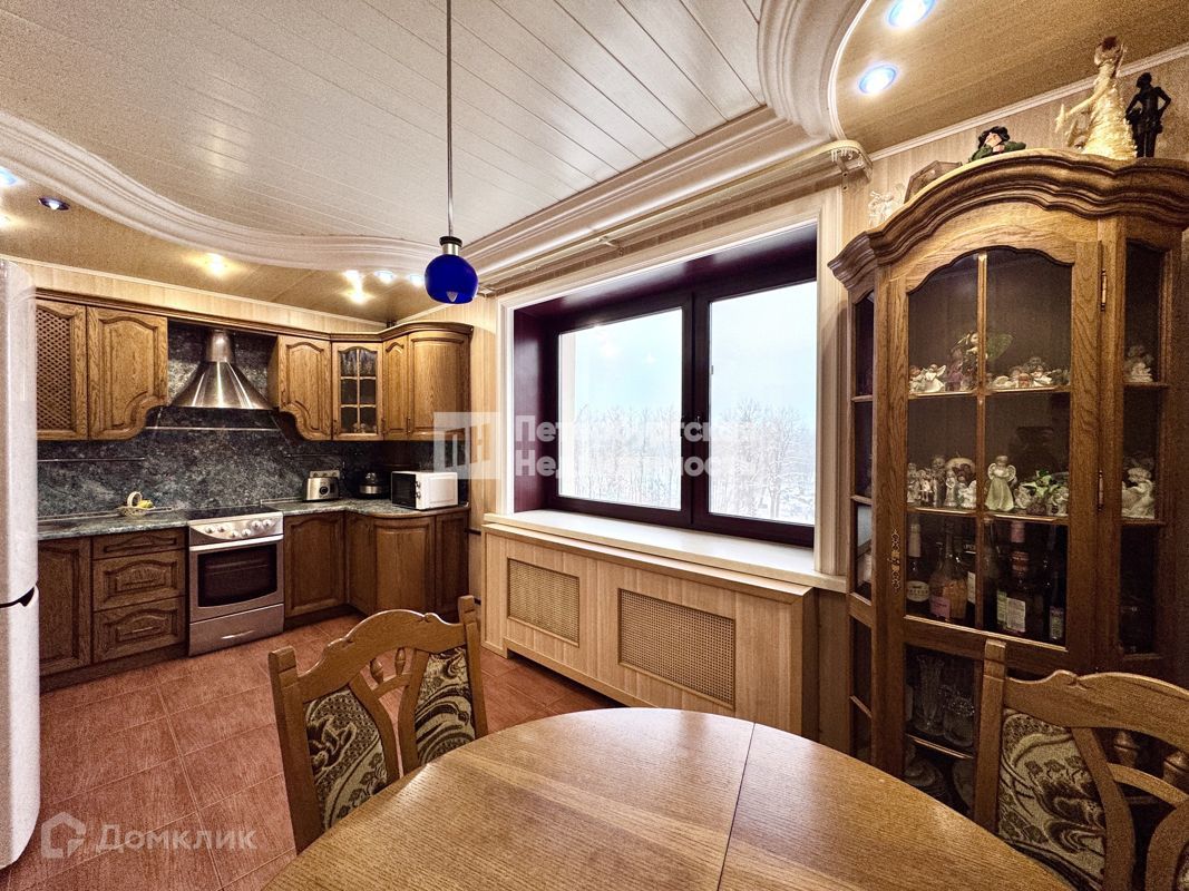 3-комн., 140.7 м², 5/5 этаж