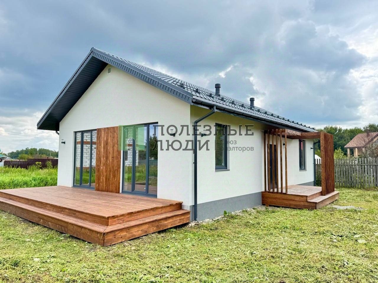 Дом, 100 м², 6 соток