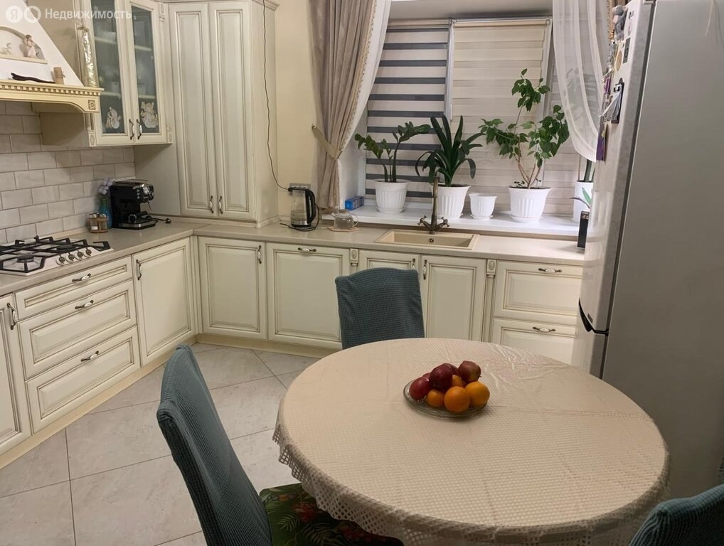 Дом, 184 м², 3 сотки