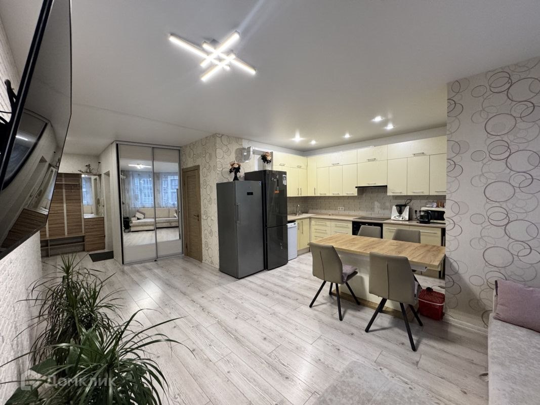 3-комн., 94.3 м², 4/9 этаж