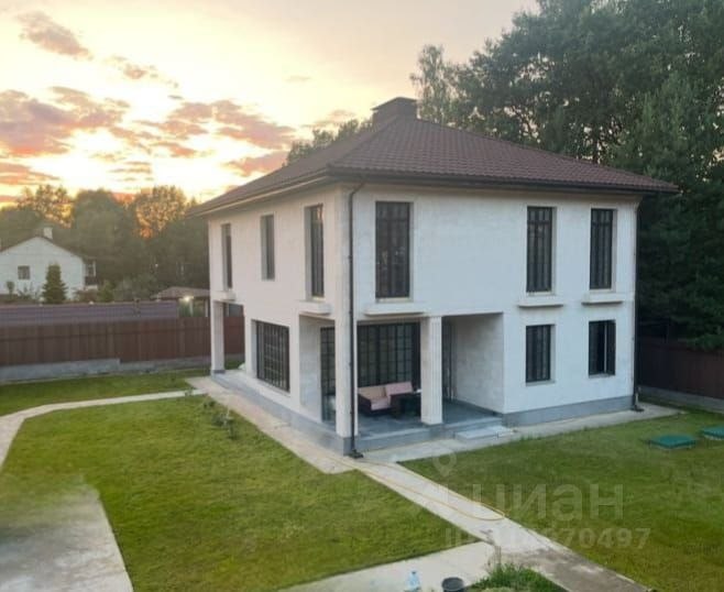 Дом, 472 м², 12 соток