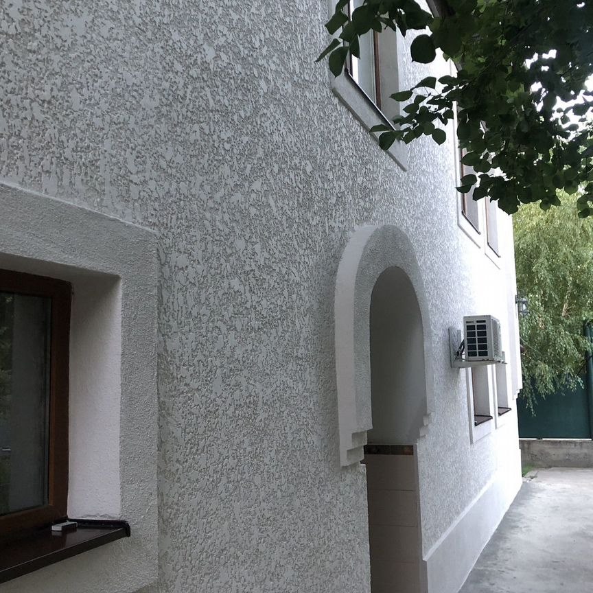  дом, 260 м², 7.6 соток