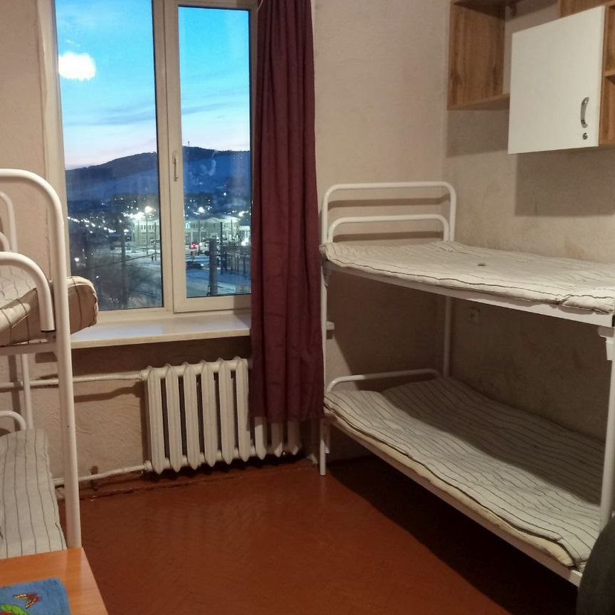 35 м², 4/4 этаж, 7-комн.