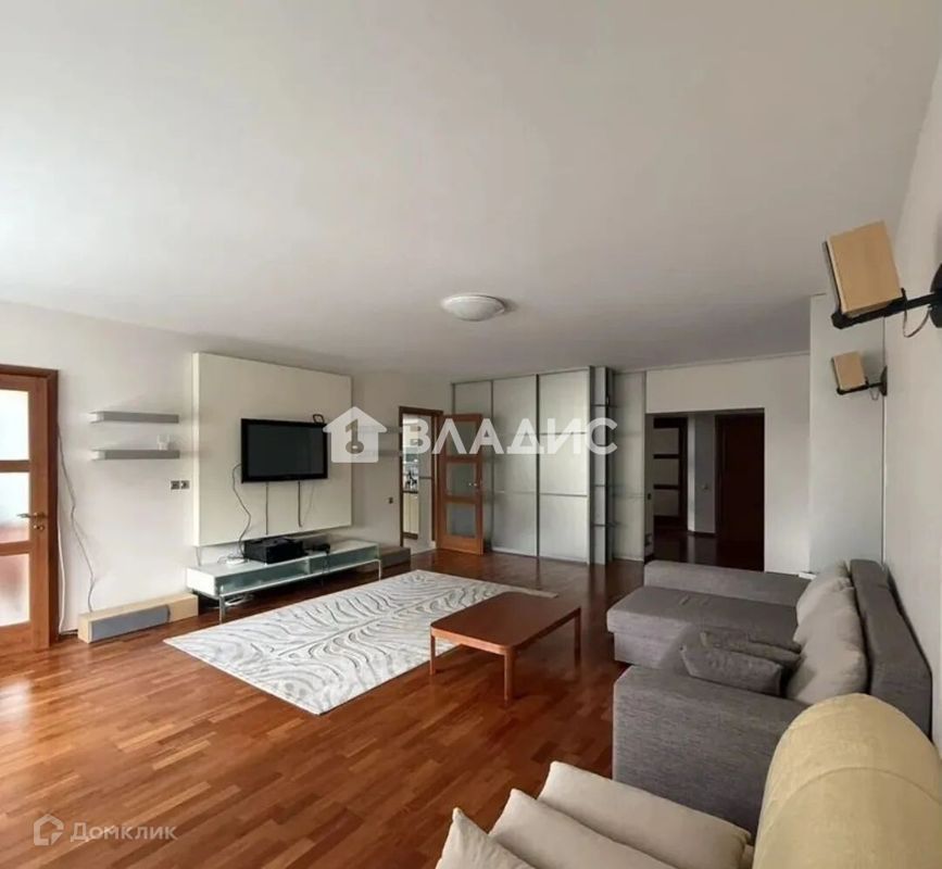 3-комн., 103 м², 3/9 этаж