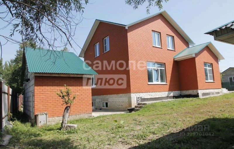 Коттедж, 180.7 м2, 10 соток