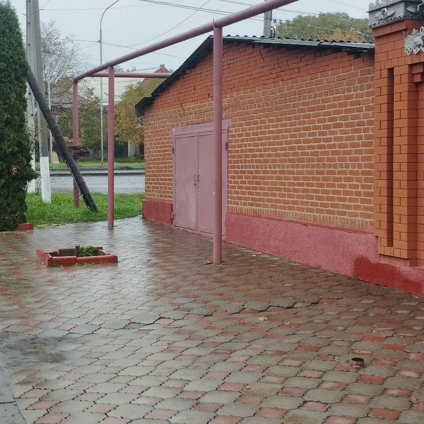  дом, 180 м², 6 соток