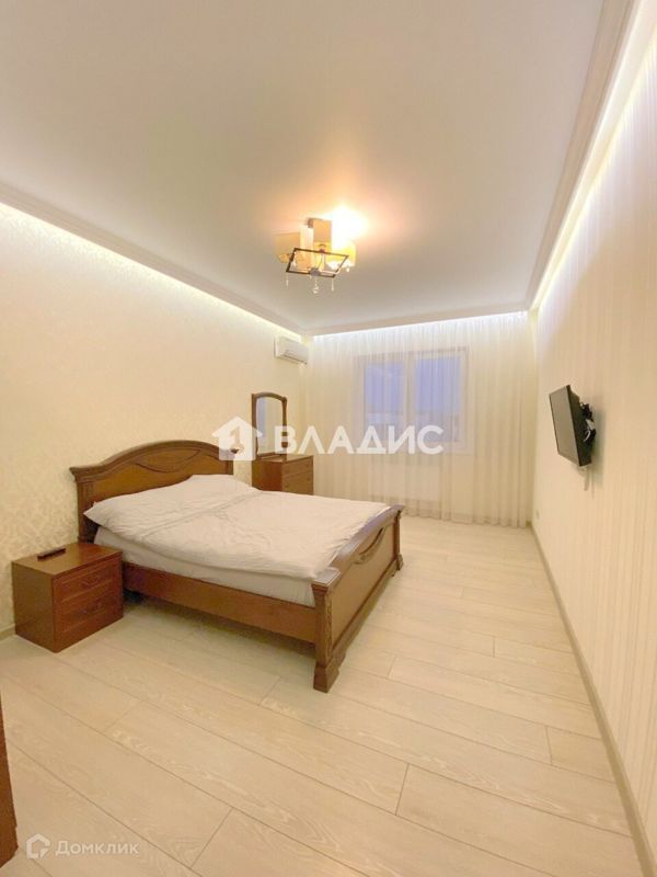 2-комн., 72 м², 9/21 этаж