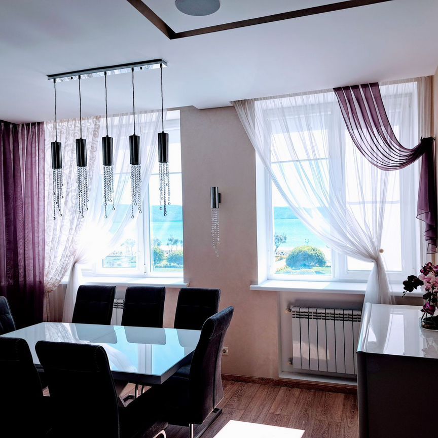 3-комн., 207 м², 2/4 этаж