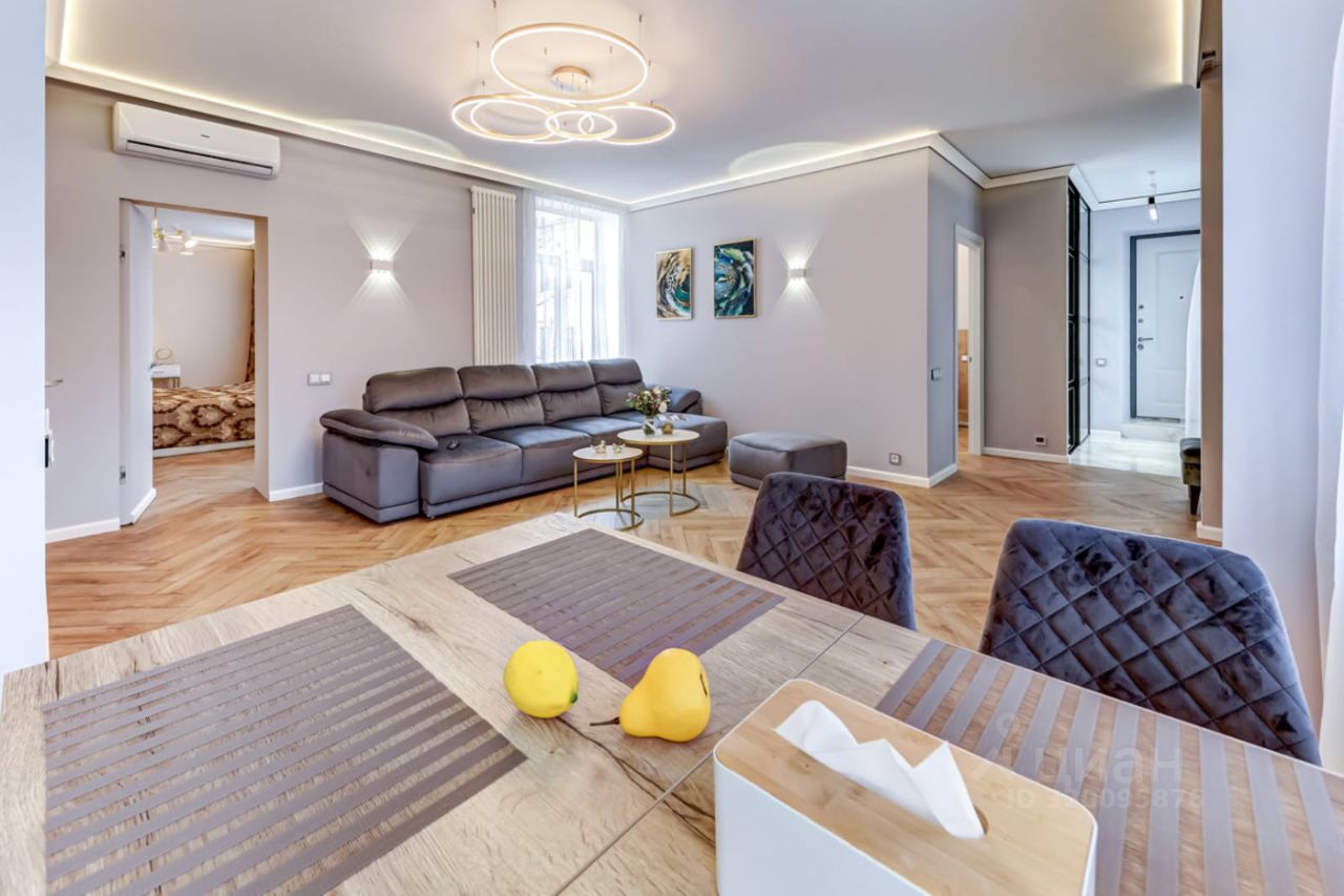 3-комн. квартира, 100 м2, 4/5 этаж