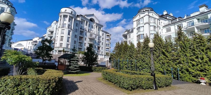 3-комн., 144.6 м², 2/6 этаж