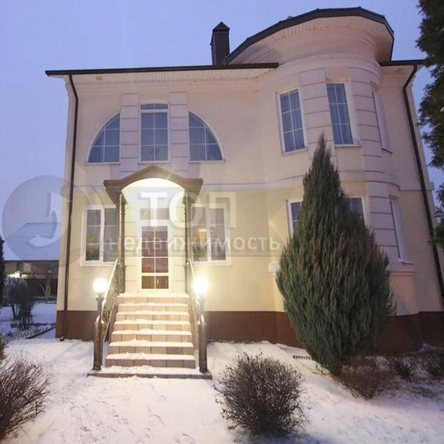 Коттедж, 315 м², 10.8 соток