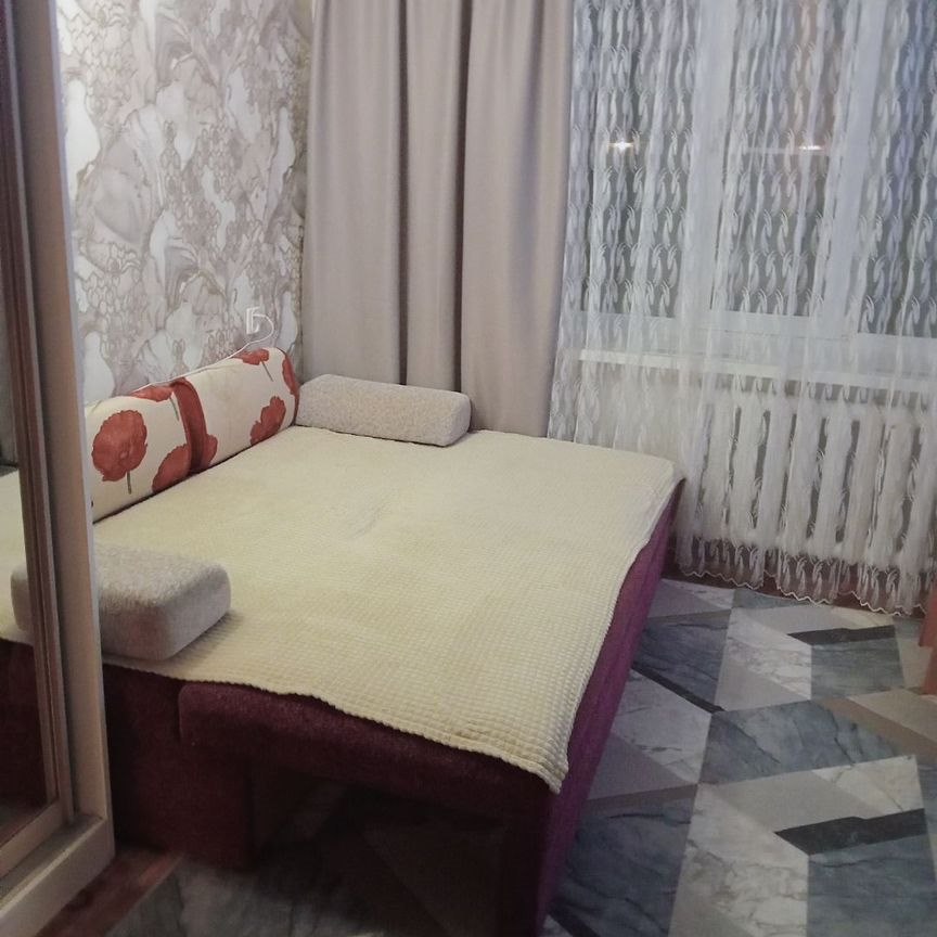 Комната, 14 м², 3-комн.