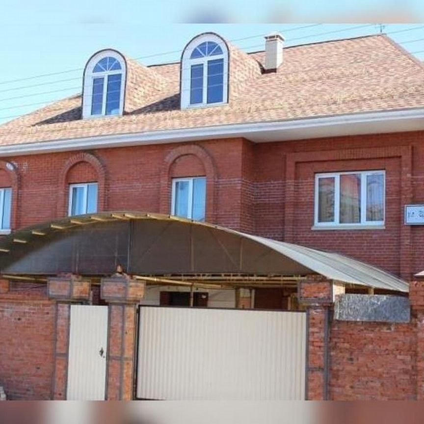 Коттедж, 389.4 м², 11 соток