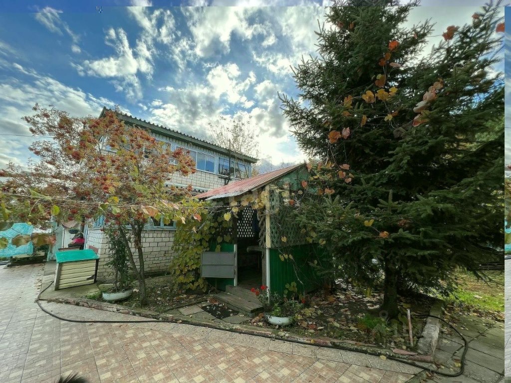 3-этажный дом, 121 м², 16.9 соток