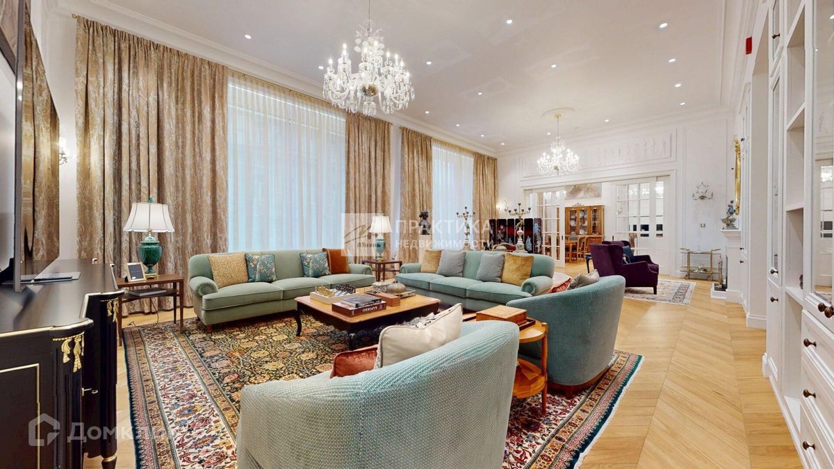 4-комн., 204 м², 2/4 этаж
