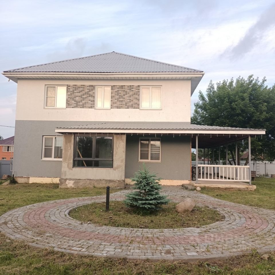 Коттедж, 180 м², 15 соток