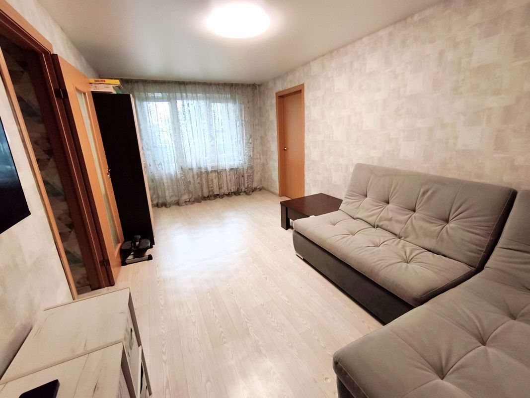 3-комн., 57 м², 1/9 этаж