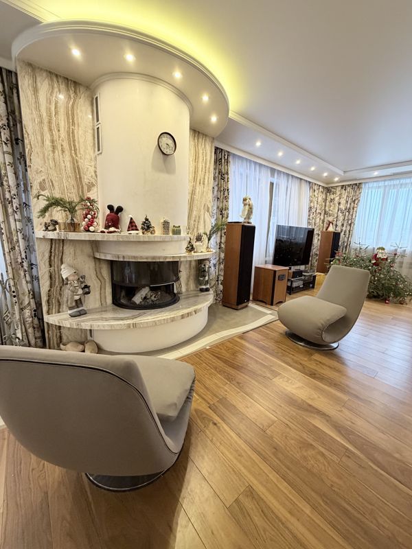 5-комн. квартира, 500 м2, 6/8 этаж