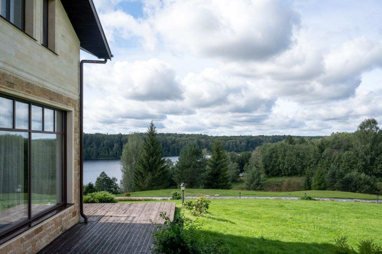 Дом, 530 м², 190 соток