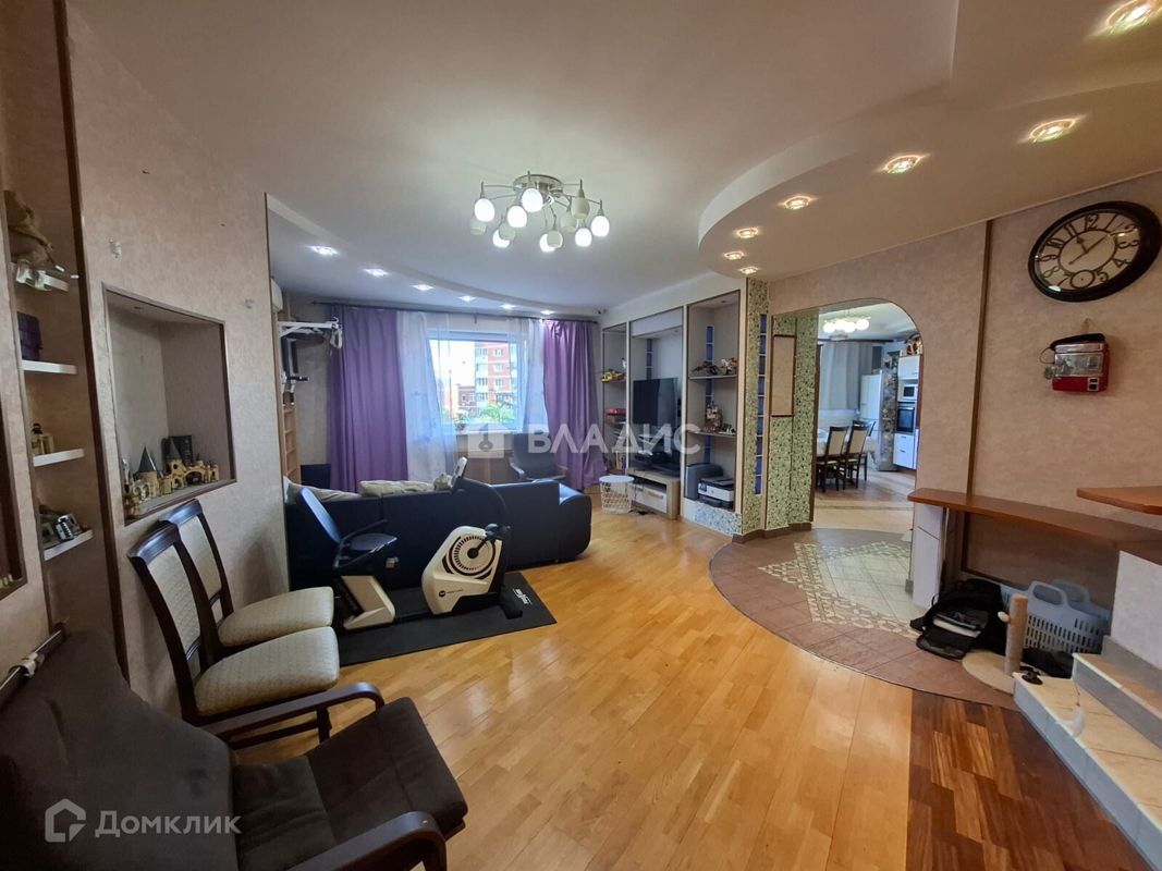 4-комн., 139.8 м², 2/27 этаж