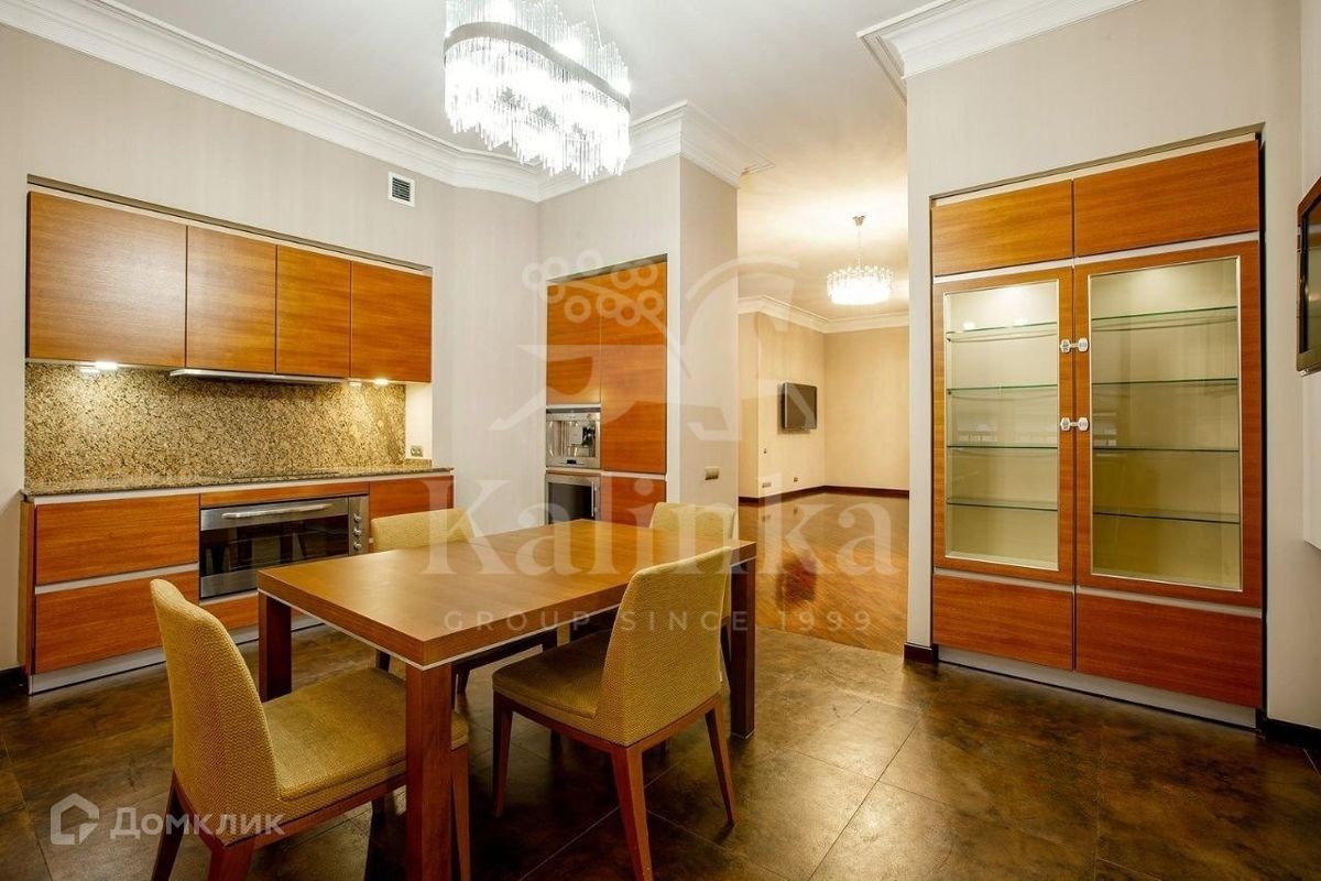 5-комн. квартира, 187.8 м², 4/8 этаж
