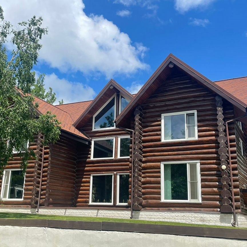 Дом, 220 м², 15 соток