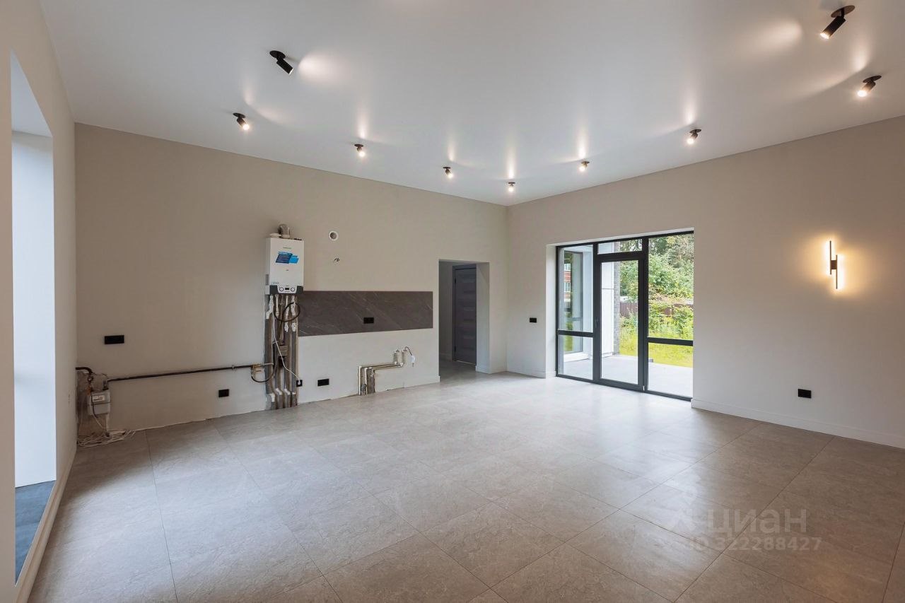 Дом, 241 м², 6 соток